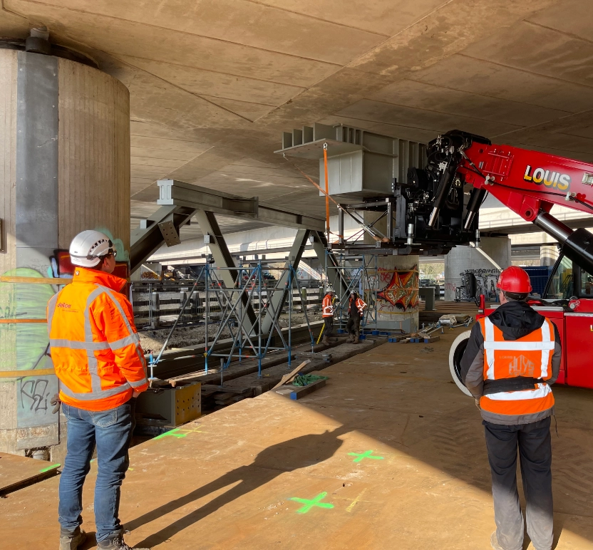 Vernieuwing en vijzelen Rozenoordviaduct